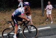 Tour de France, Evenepoel arrabbiato con Lipowitz: «Gli ho chiesto di tirare per un chilometro e non lo ha fatto» Evenepoel