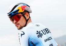 Tour de France, la Pinarello-Q36.5 di Pidcock presenta la sua selezione e una maglia speciale Pidcock