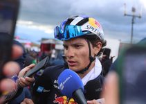Giro della Toscana, sesta vittoria stagionale per Giulio Pellizzari: «Ci davano per favoriti ma sapevamo che sarebbe stata dura»