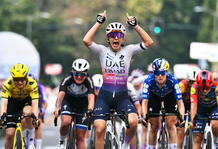 Tre Valli Varesine Donne, volata vincente di Eleonora Gasparrini davanti a Sarah Van Dam
